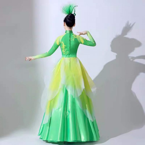 Women girl green petals flamenco dance dress paso double spanish dance long swing skirts opening choir stage performance ballroom dress for female